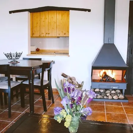 Casa Con Vista A Montanas - Cal Valeri Apartamento